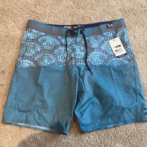 Men’s billabong board shorts, new with tags!